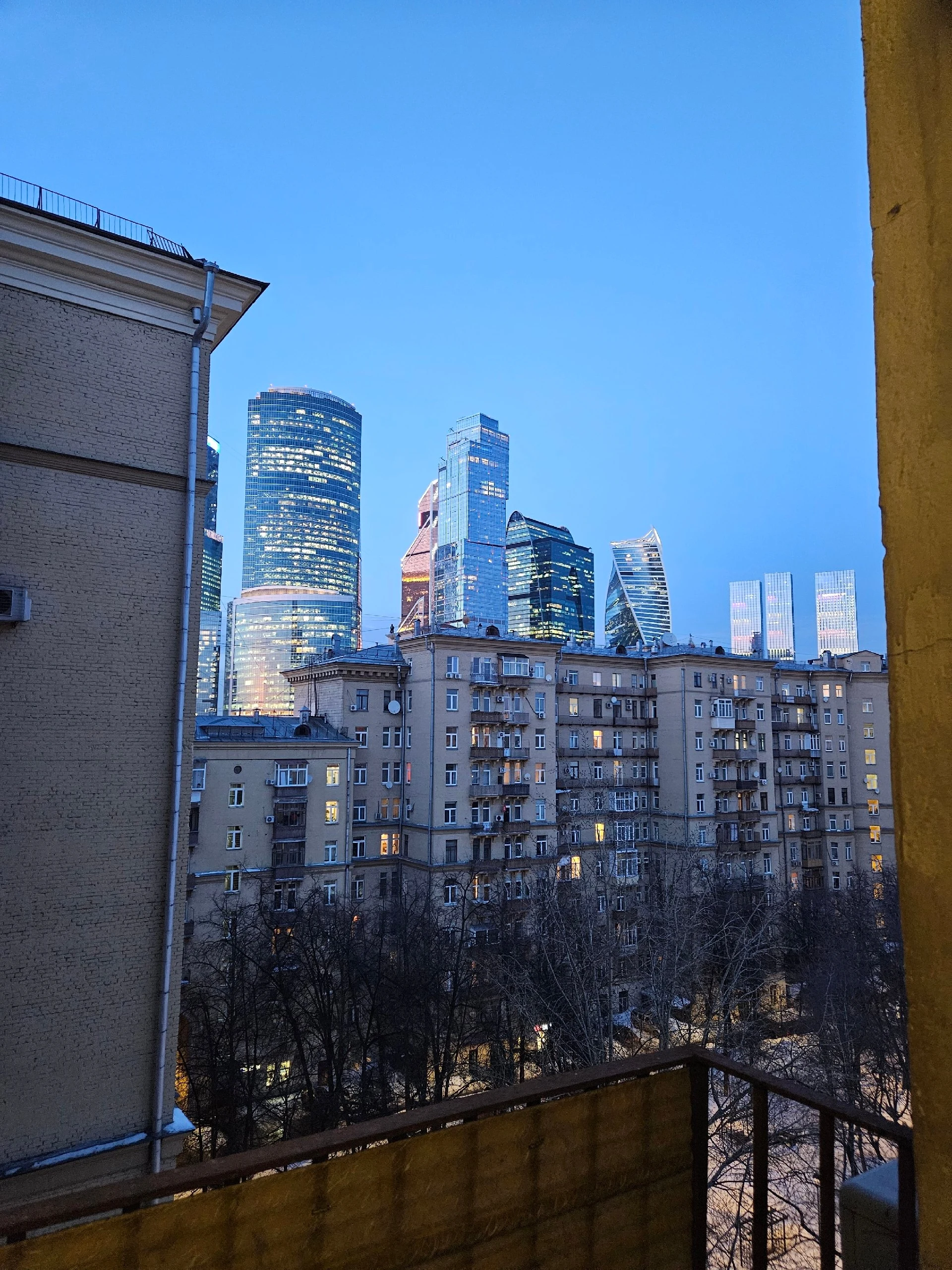 Дорогие друзья! Уже второй день мы с нетерпением ждем вас на ярмарке «Ладья» в #Москве! Наслаждайться ароматным чаем из…