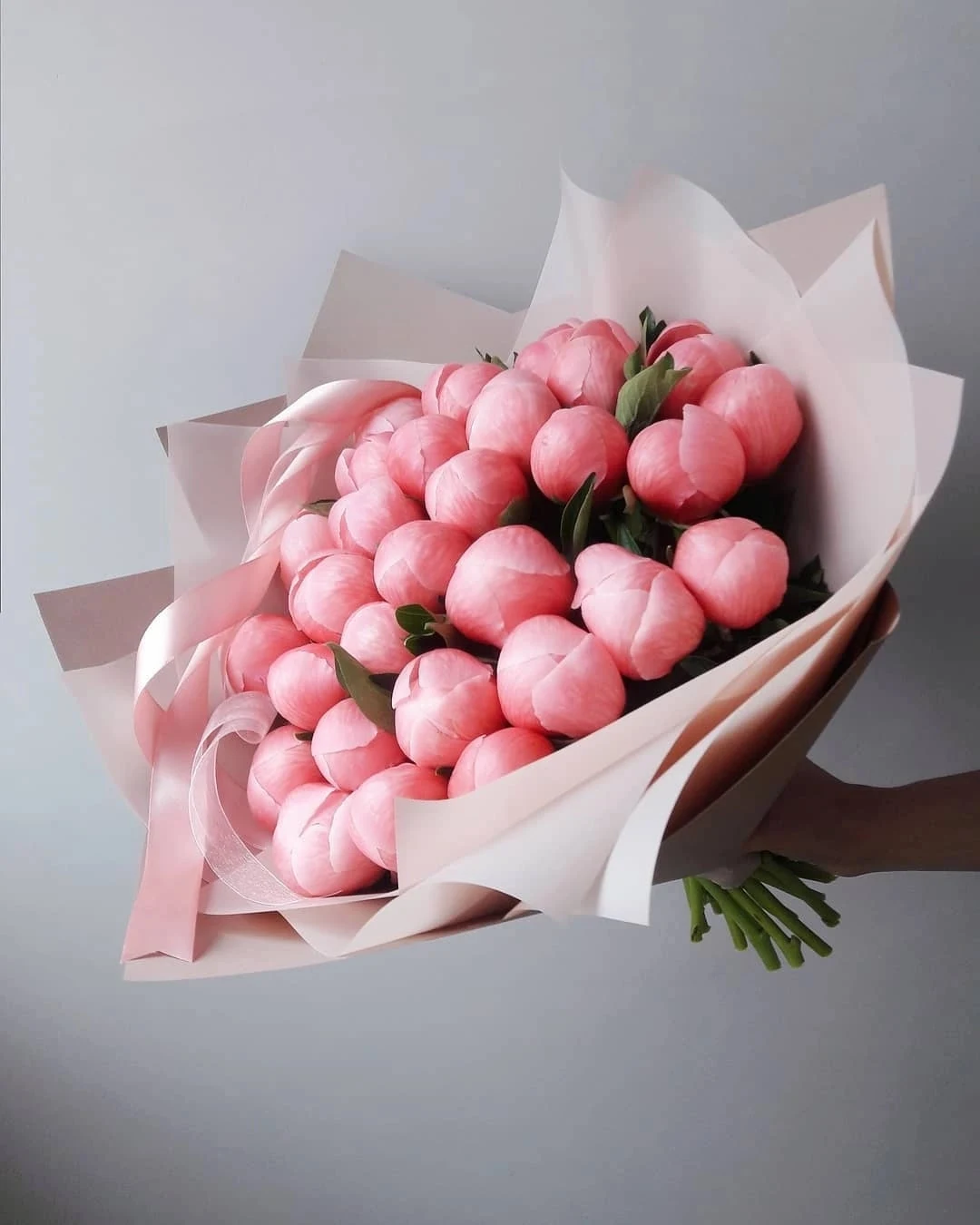 Девушки, поздравляем вас, с вашим днём!🌷